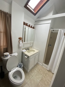 Beach House - 16A M St. Photo 9