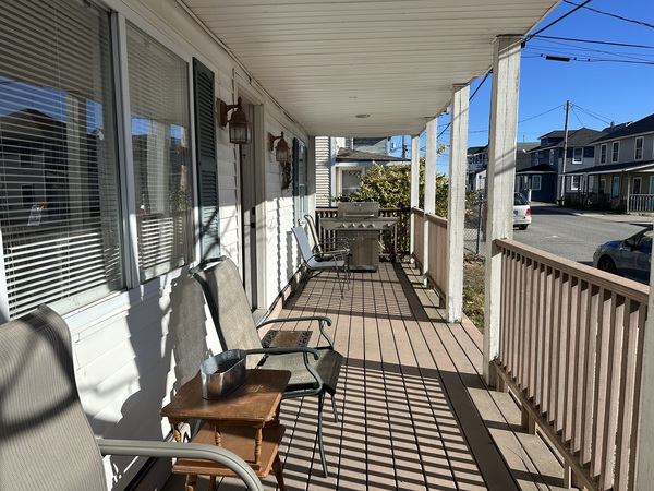 Beach House - 12 M St. Photo 7