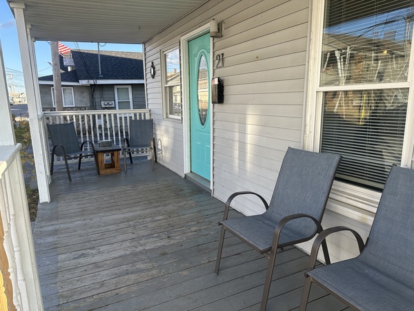 21-1 M St, Two Bdrm Apt Photo 3