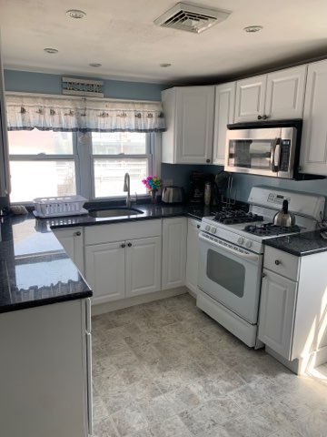 3-2 M St, Two Bdrm Ocean View Apt Photo 1