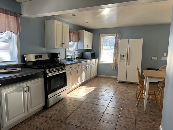 Beach House - 12 M St. Photo 12