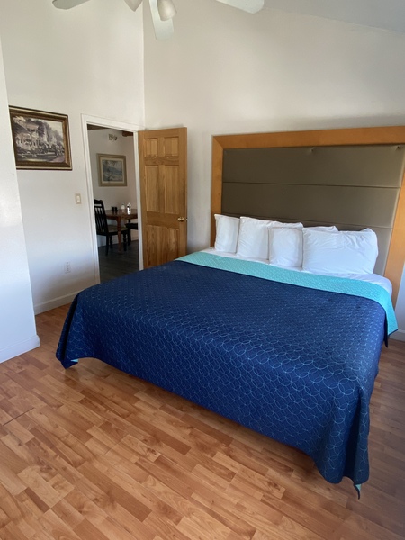 Beach House - 12 M St. Photo 9