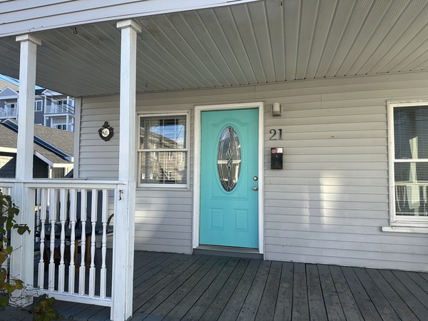 21-1 M St, Two Bdrm Apt Photo 2